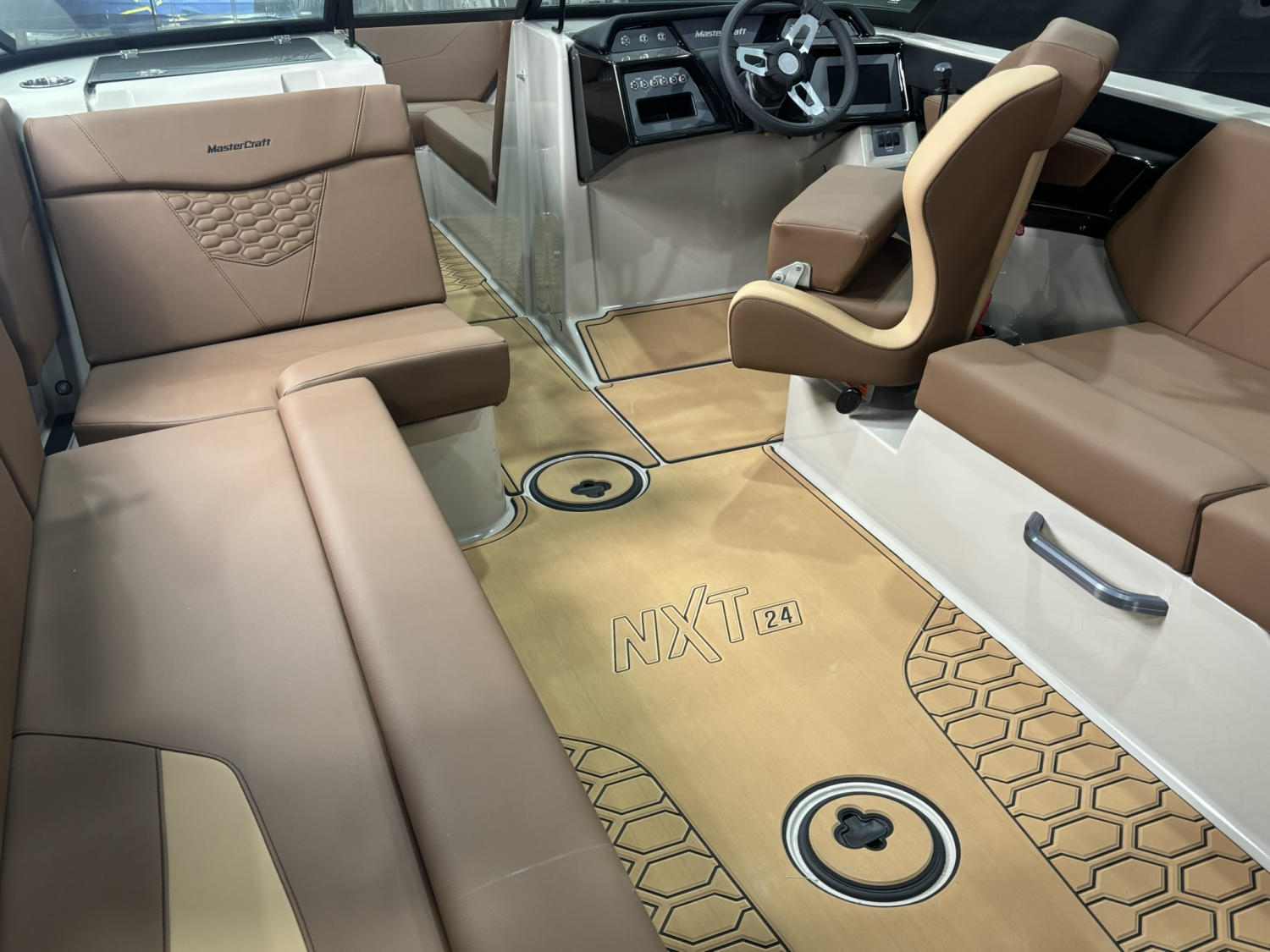 2026 MASTERCRAFT NXT24