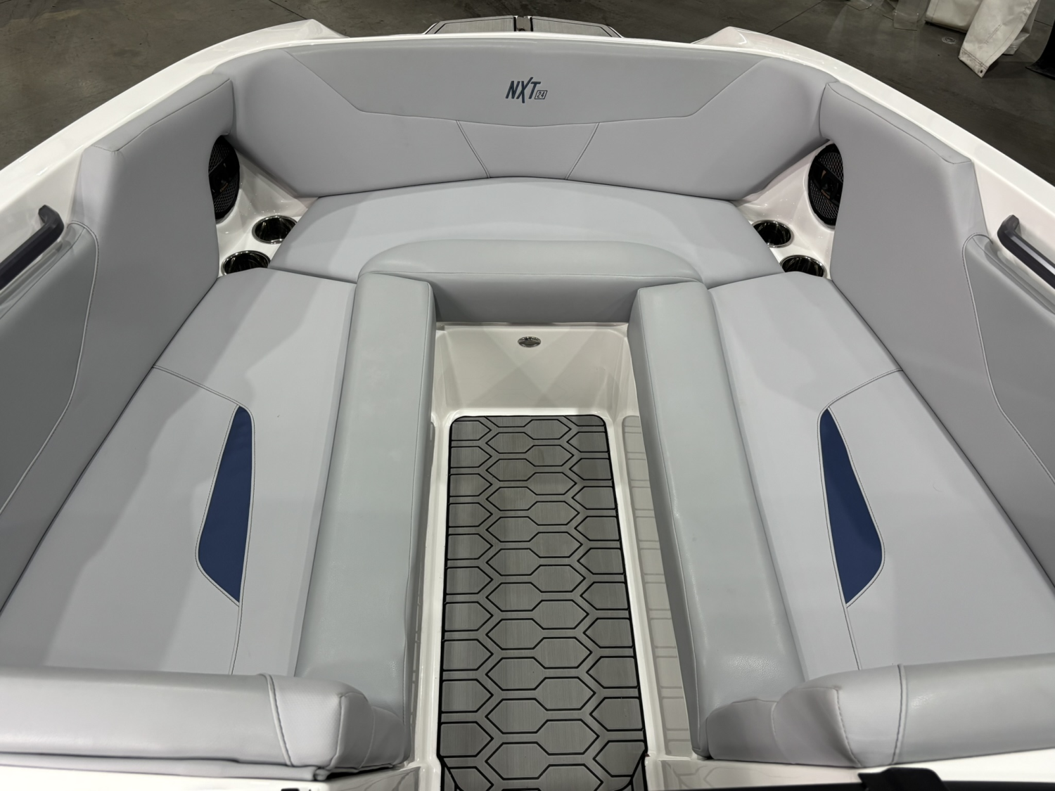 2023 MASTERCRAFT NXT24