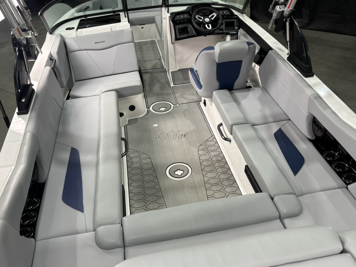 2023 MASTERCRAFT NXT24