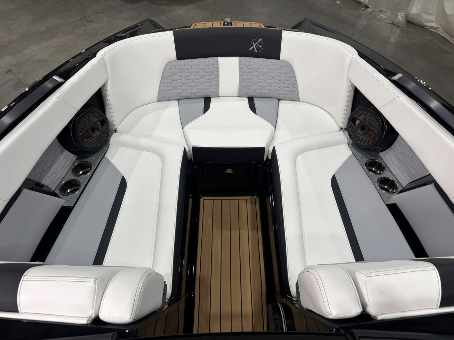 2025 MASTERCRAFT X24
