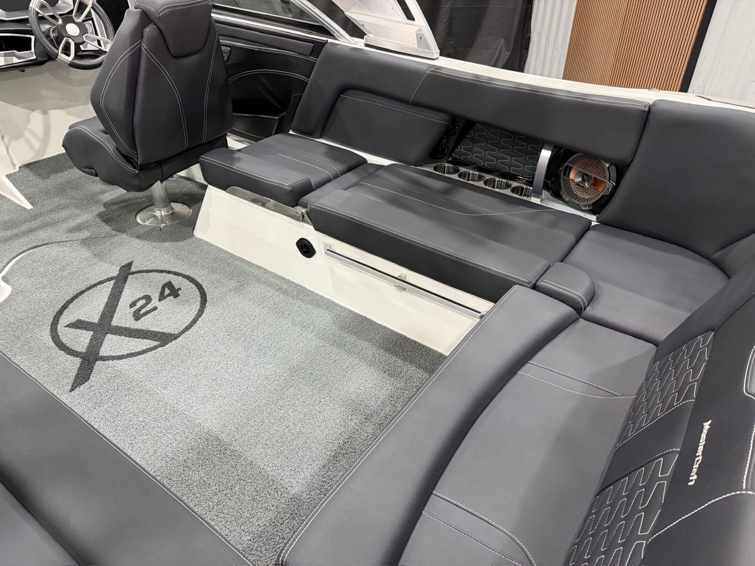 2021 MASTERCRAFT X24