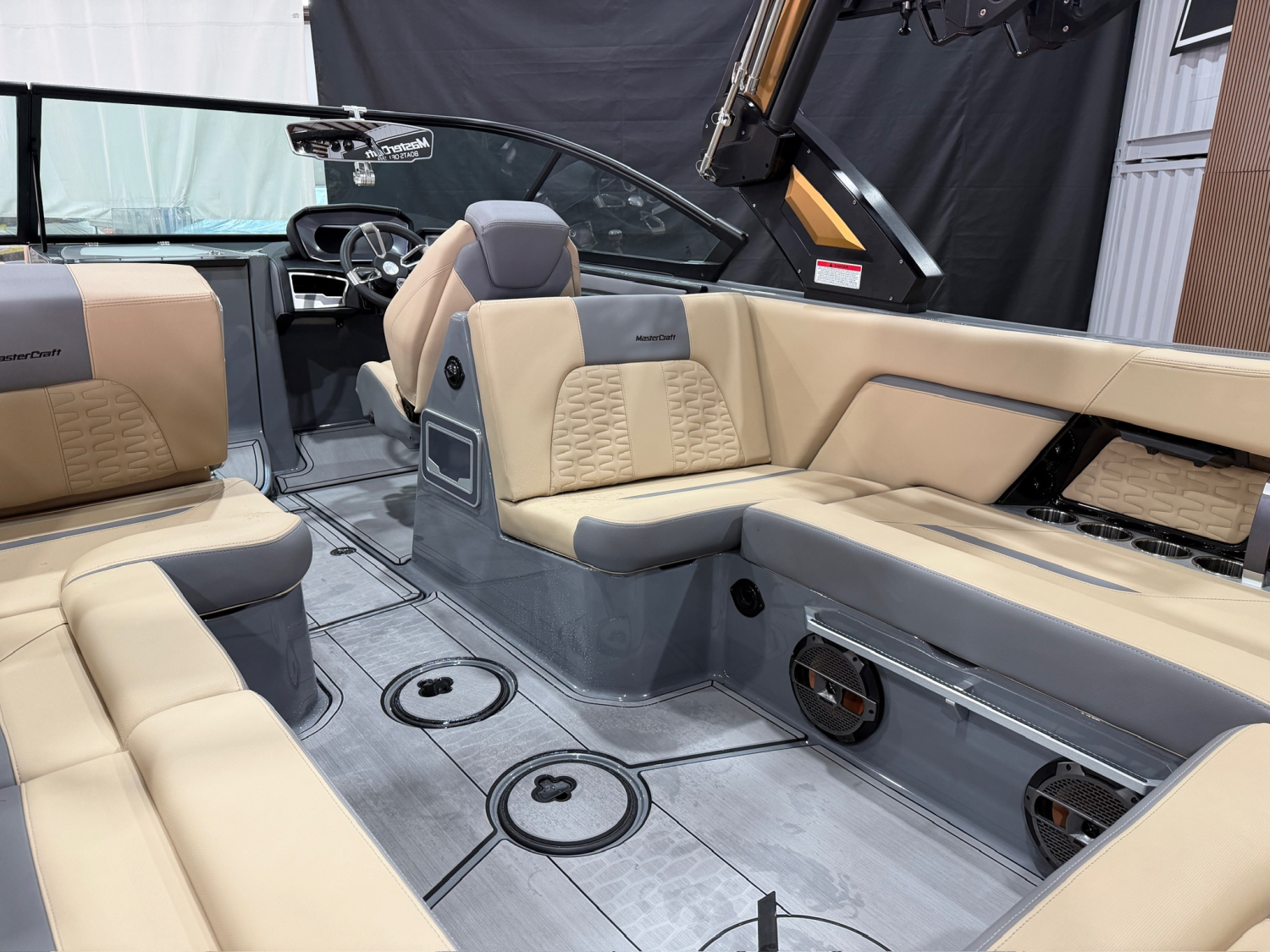 2022 MASTERCRAFT X26