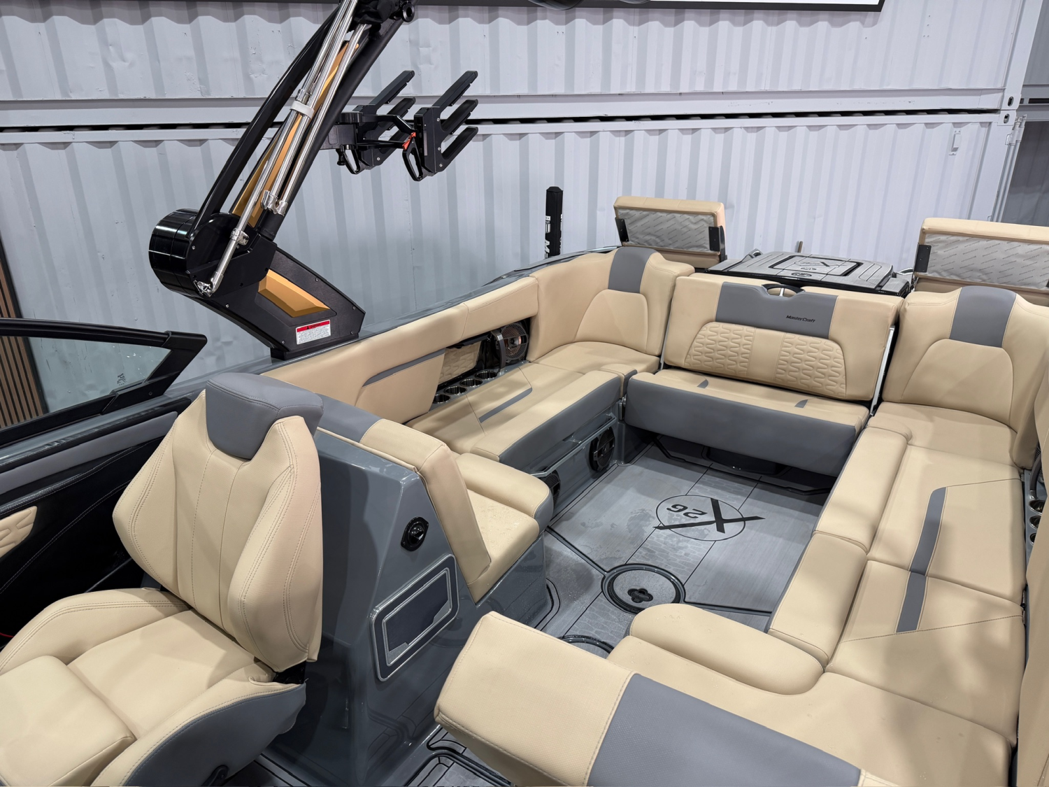 2022 MASTERCRAFT X26