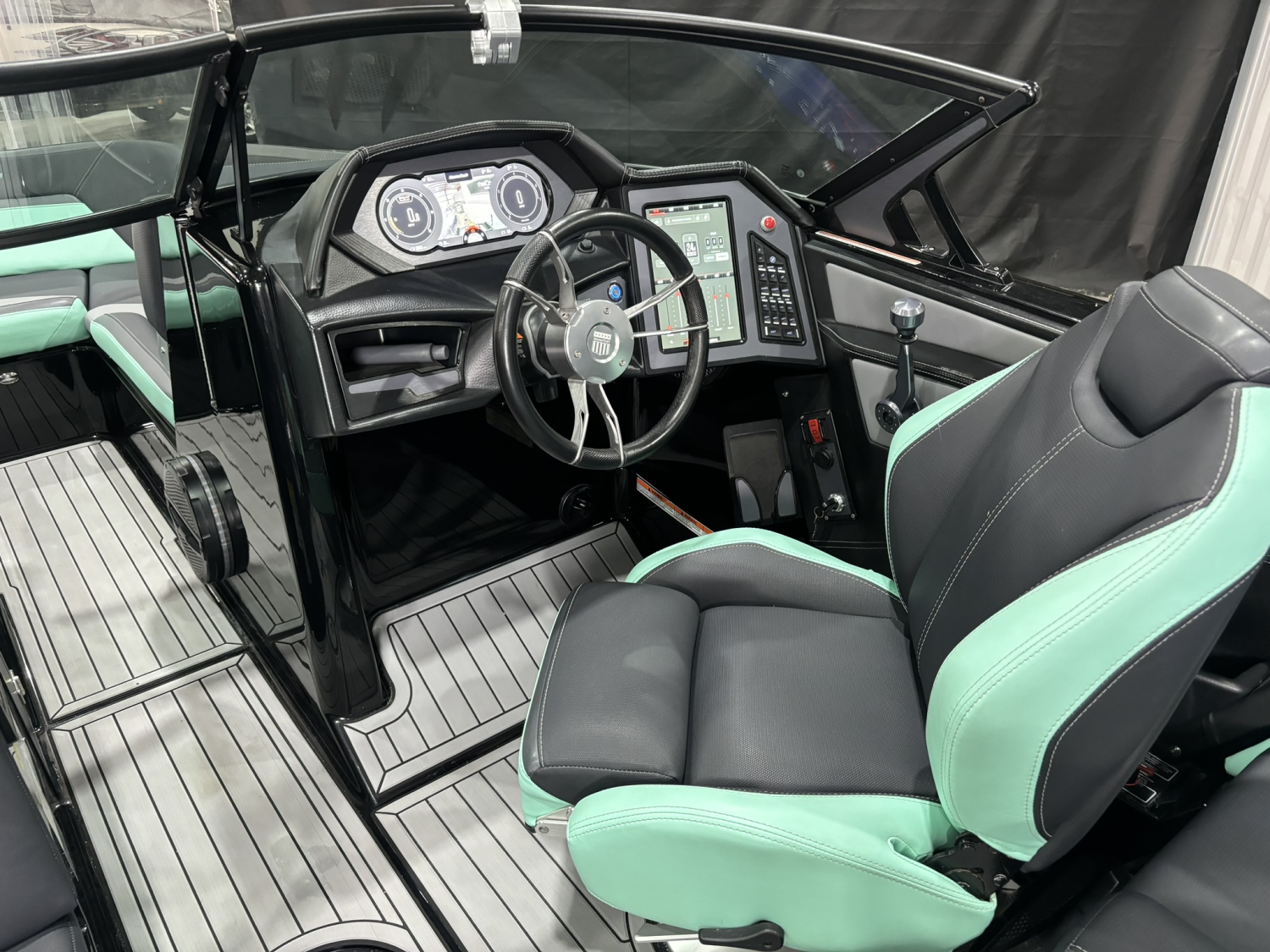 2024 MASTERCRAFT XSTAR