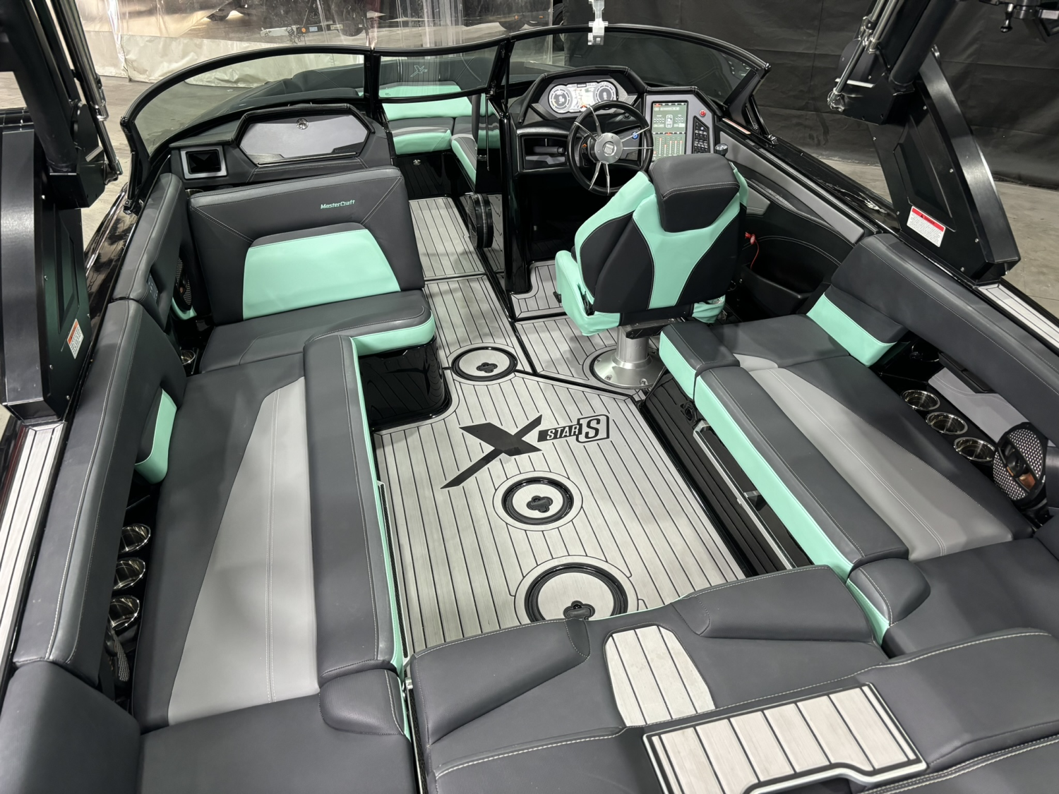 2024 MASTERCRAFT XSTAR