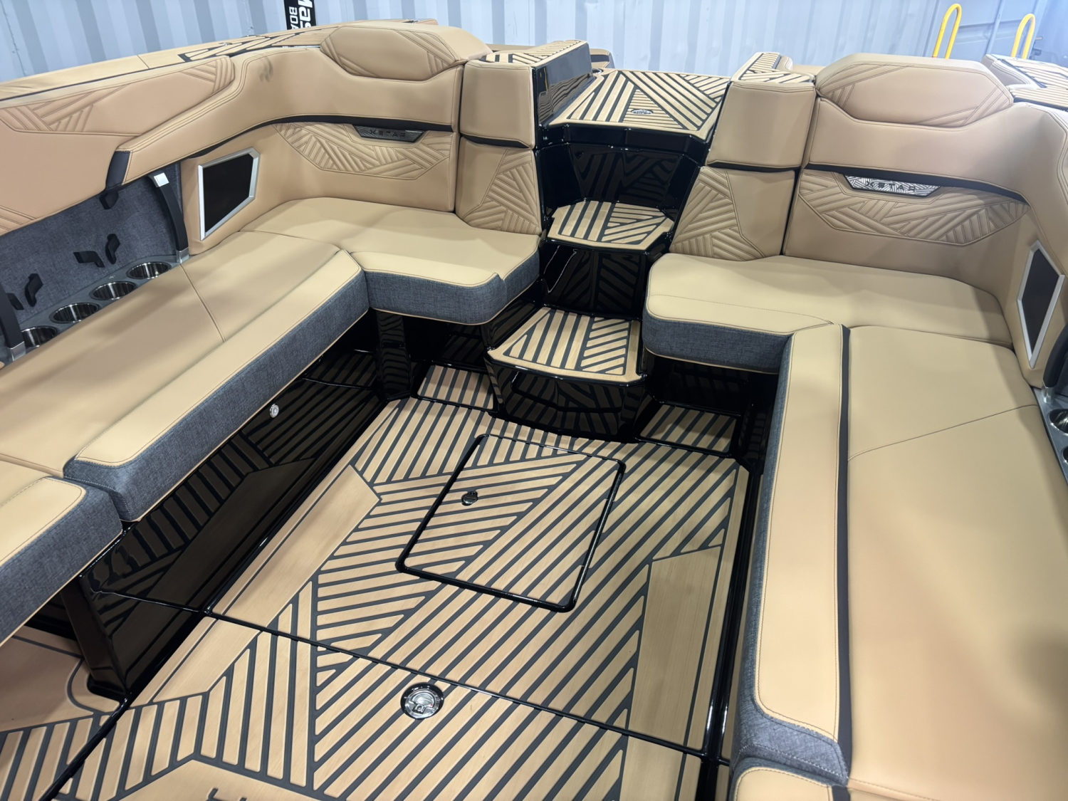 2025 MASTERCRAFT XSTAR 23