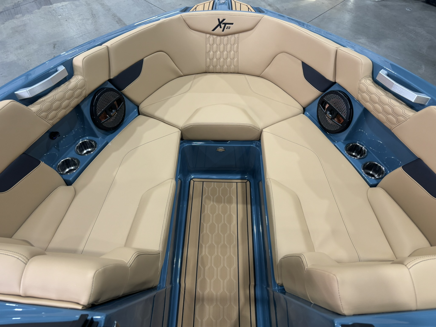 2025 MASTERCRAFT XT23