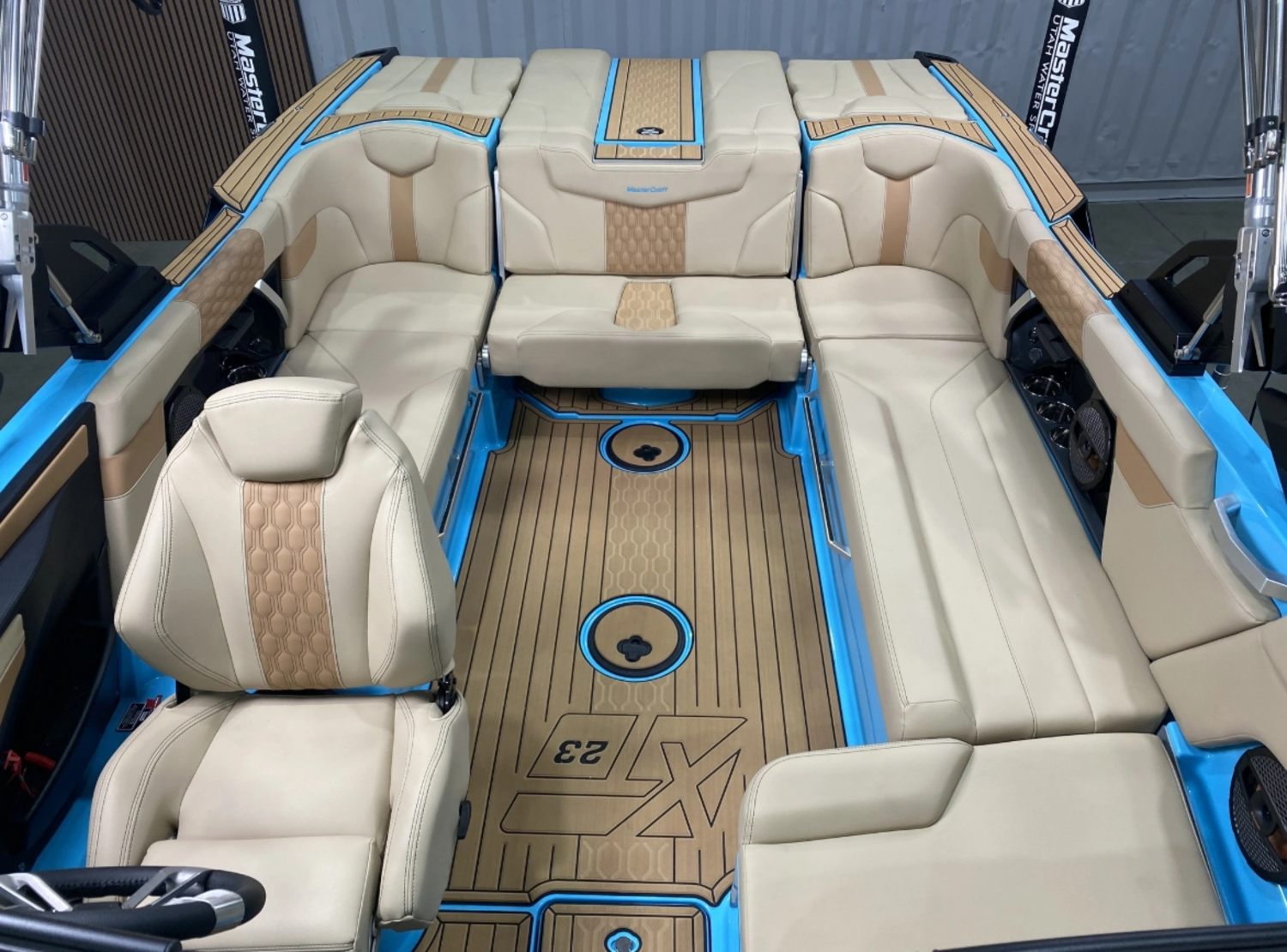 2024 MASTERCRAFT XT23