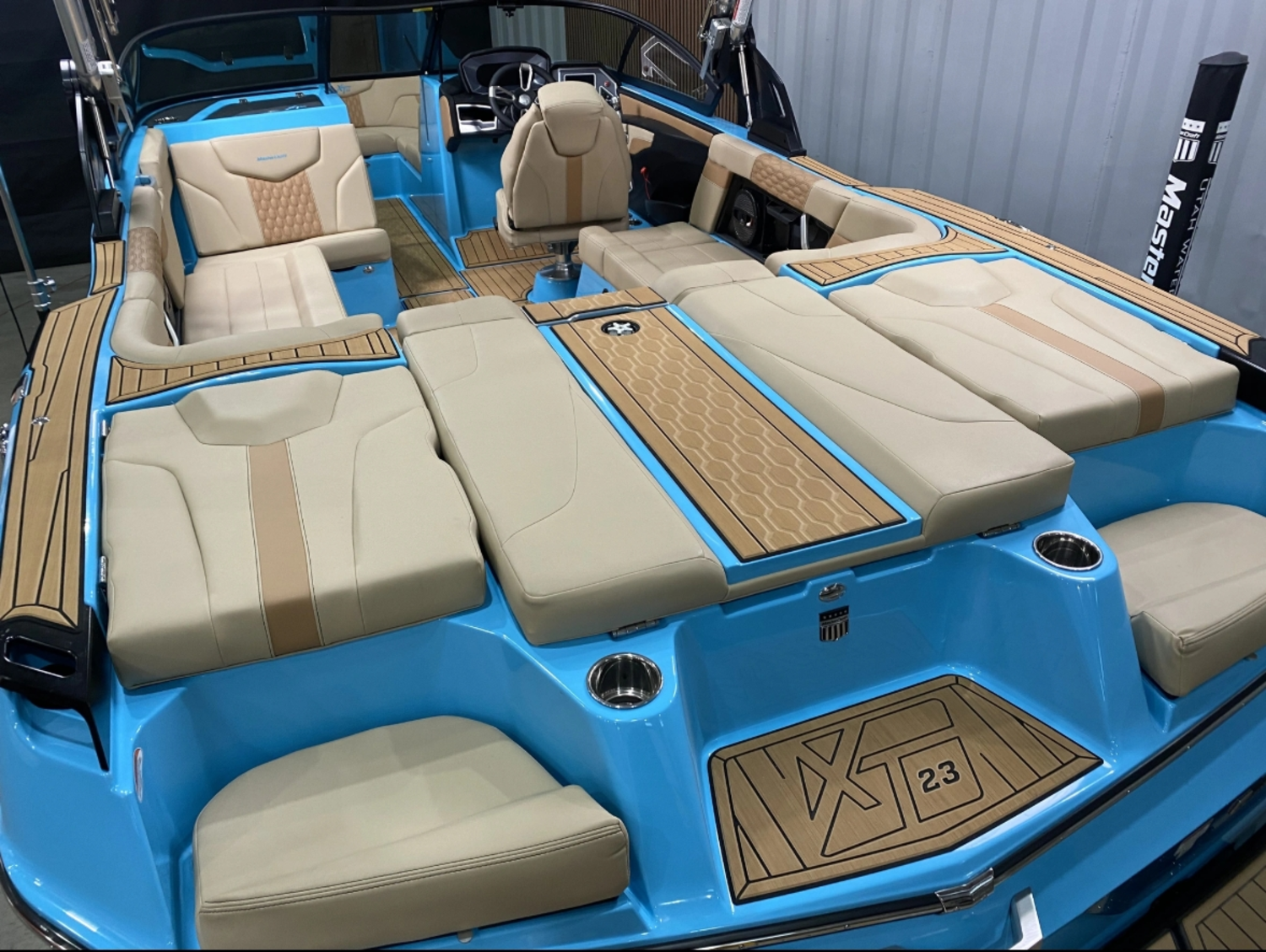 2024 MASTERCRAFT XT23