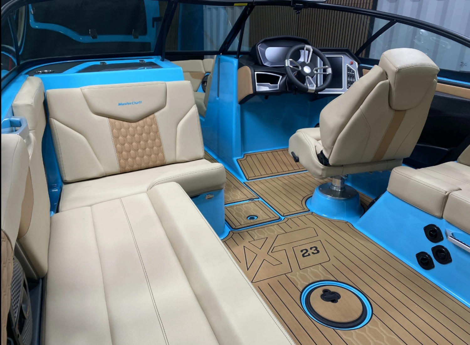 2024 MASTERCRAFT XT23