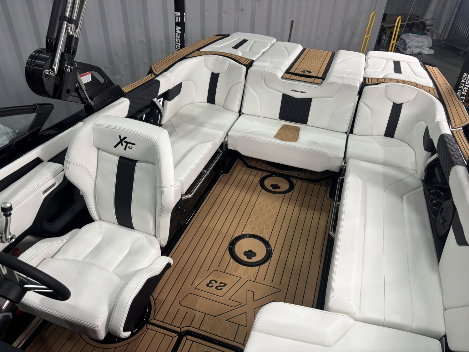 2025 MASTERCRAFT XT23