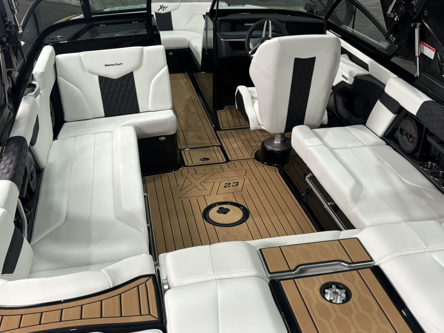 2025 MASTERCRAFT XT23