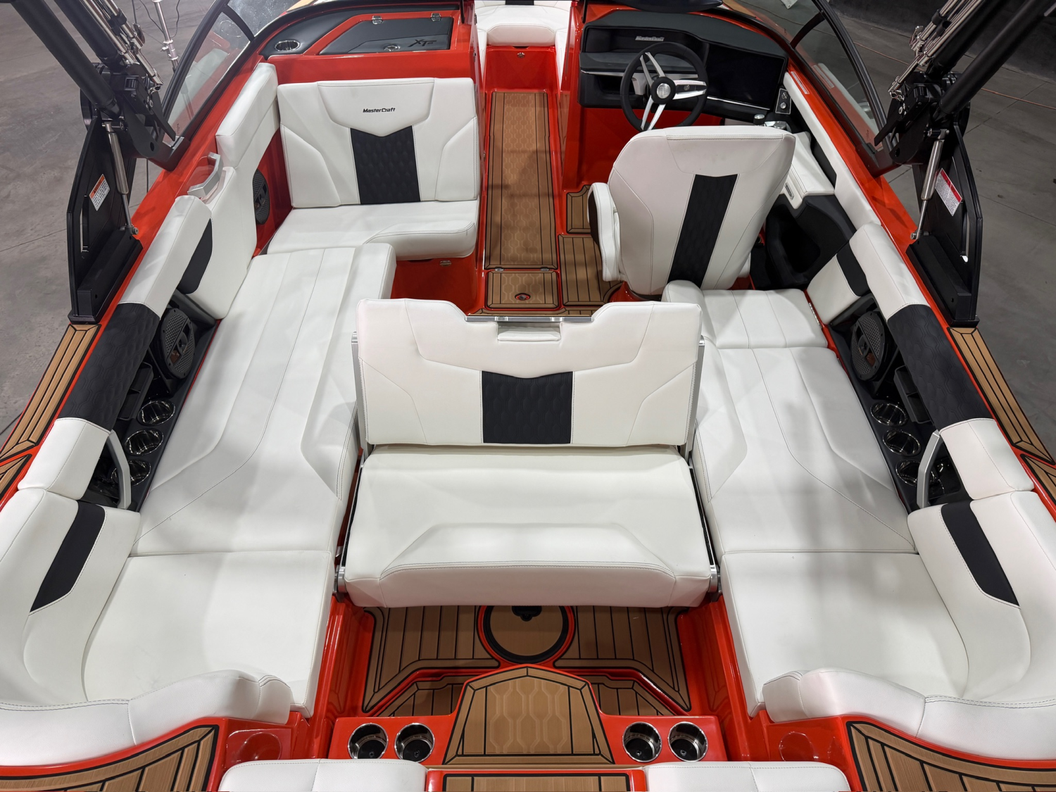 2025 MASTERCRAFT XT23