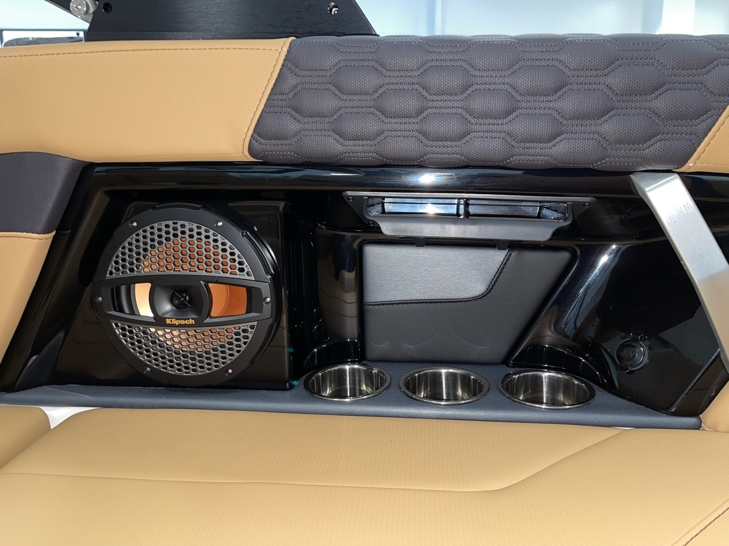 2025 MASTERCRAFT XT23