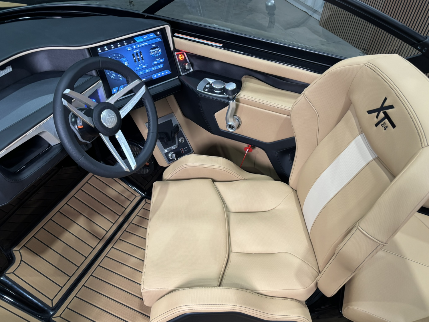 2025 MASTERCRAFT XT24