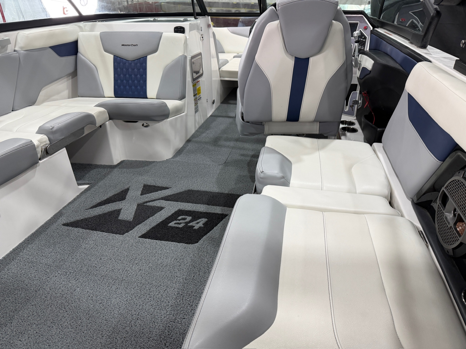 2022 MASTERCRAFT XT24