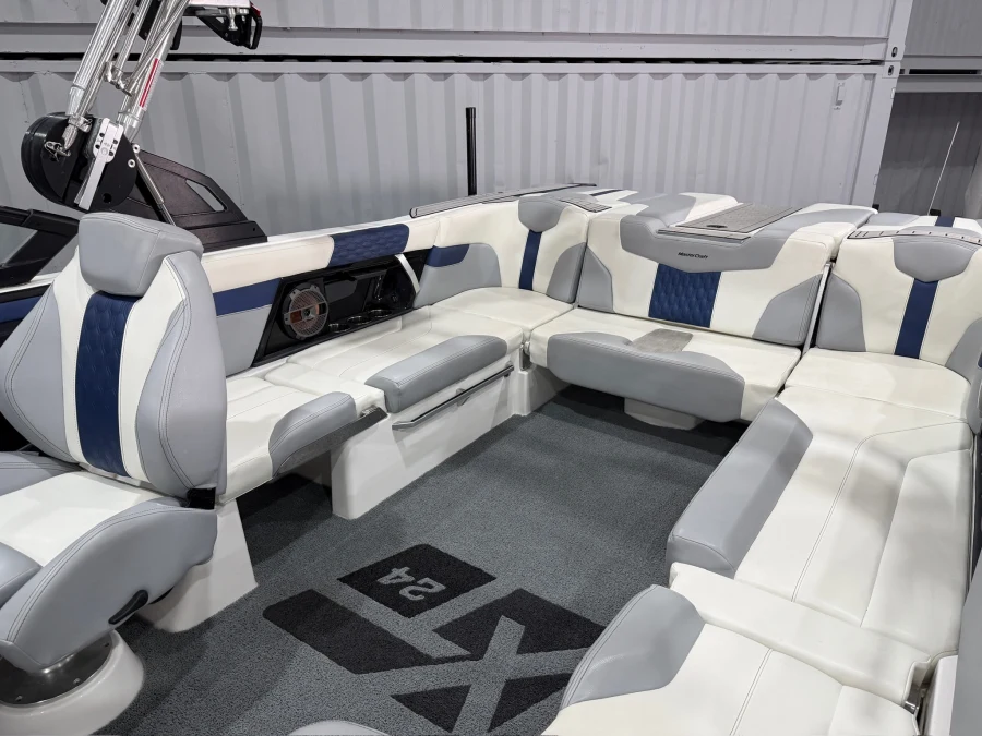 2022-mastercraft-xt24-129977-image26