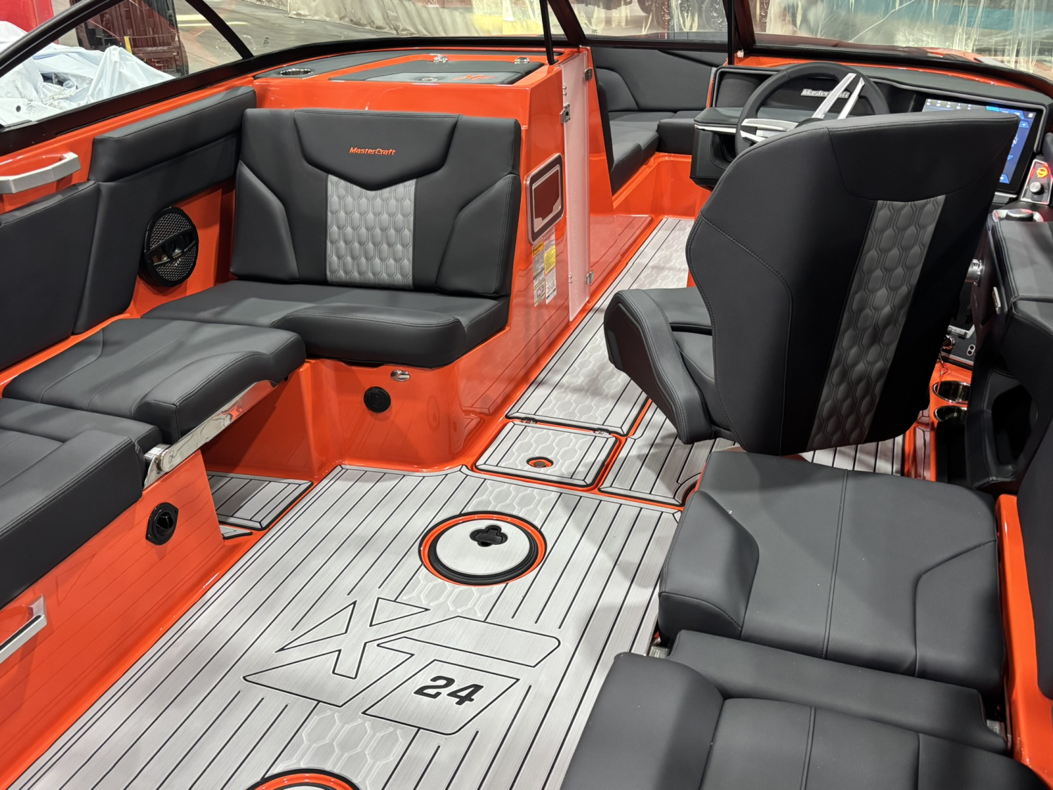 2025 MASTERCRAFT XT24