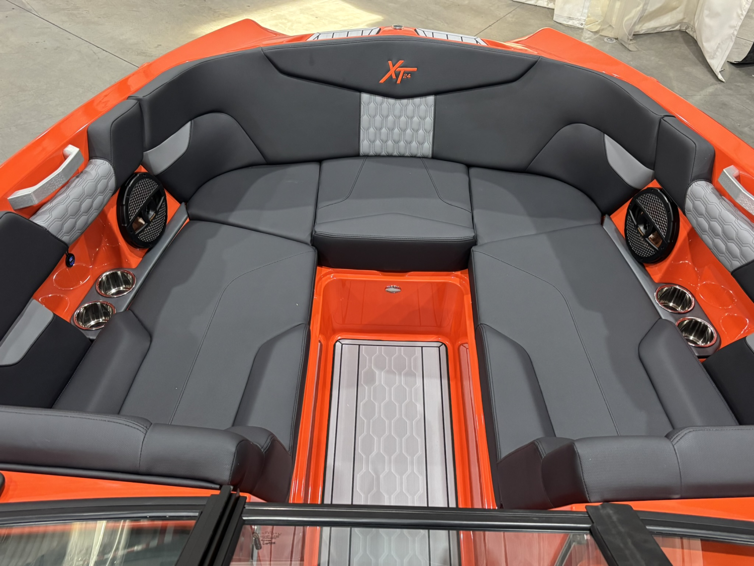 2025 MASTERCRAFT XT24