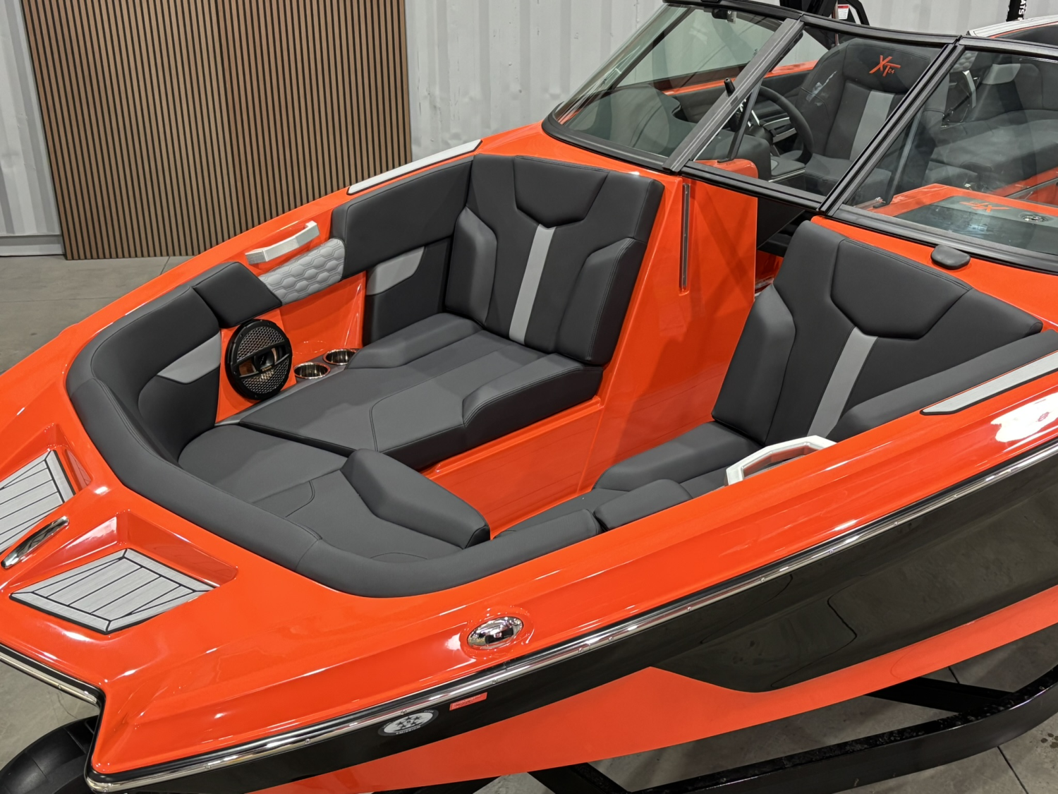2025 MASTERCRAFT XT24