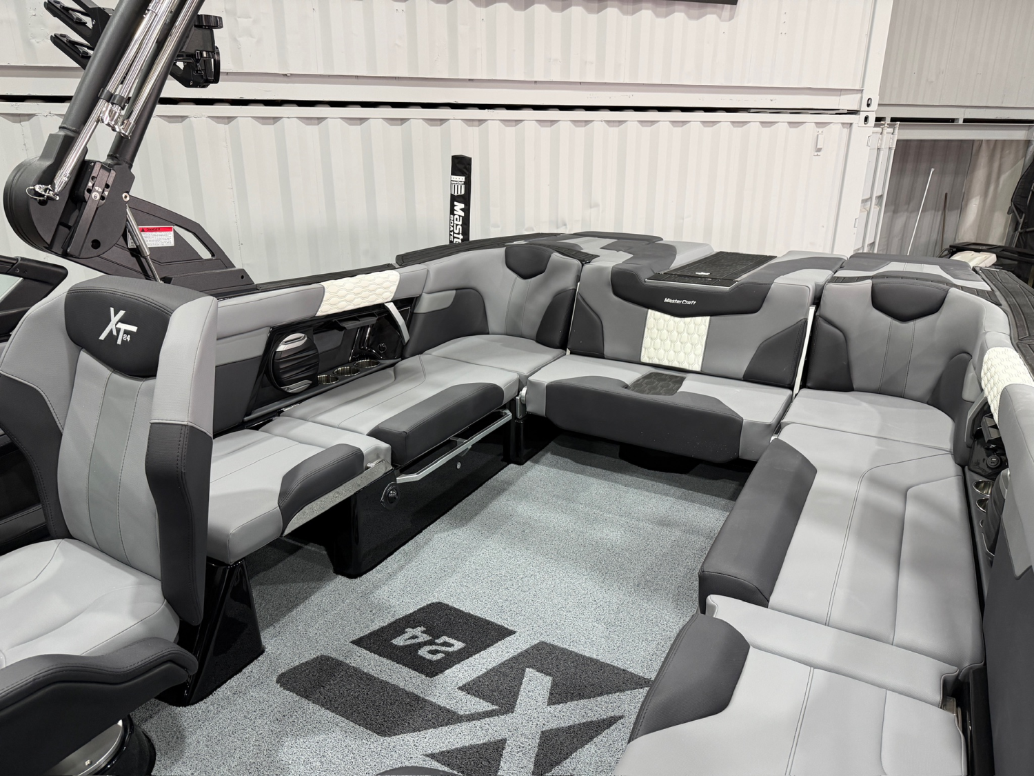 2026 MASTERCRAFT XT24