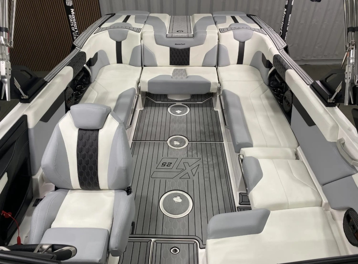2024 MASTERCRAFT XT25