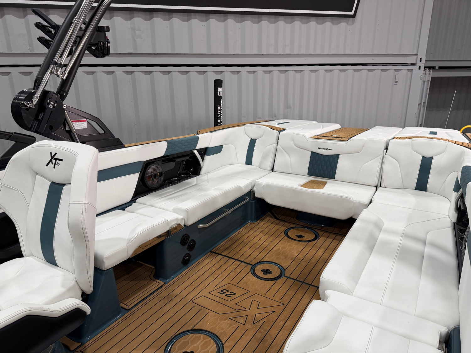 2025 MASTERCRAFT XT25