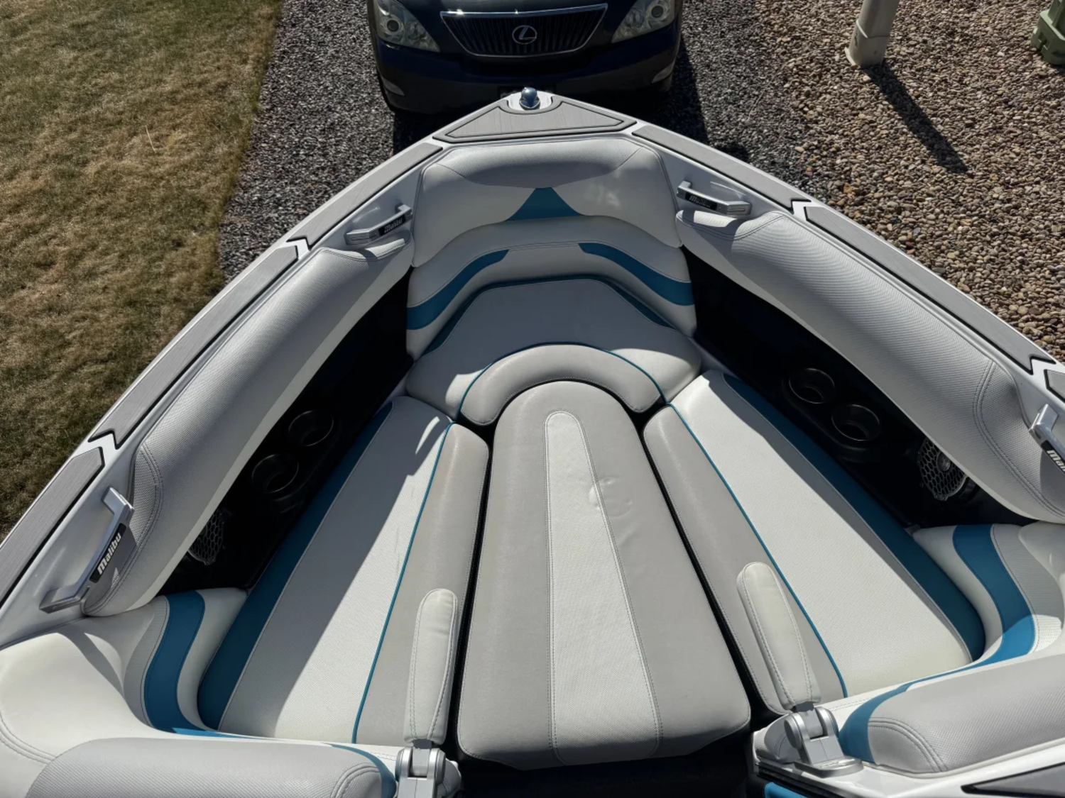 2016 Malibu Boats Wakesetter  23 LSV low hours 450 engine private seller