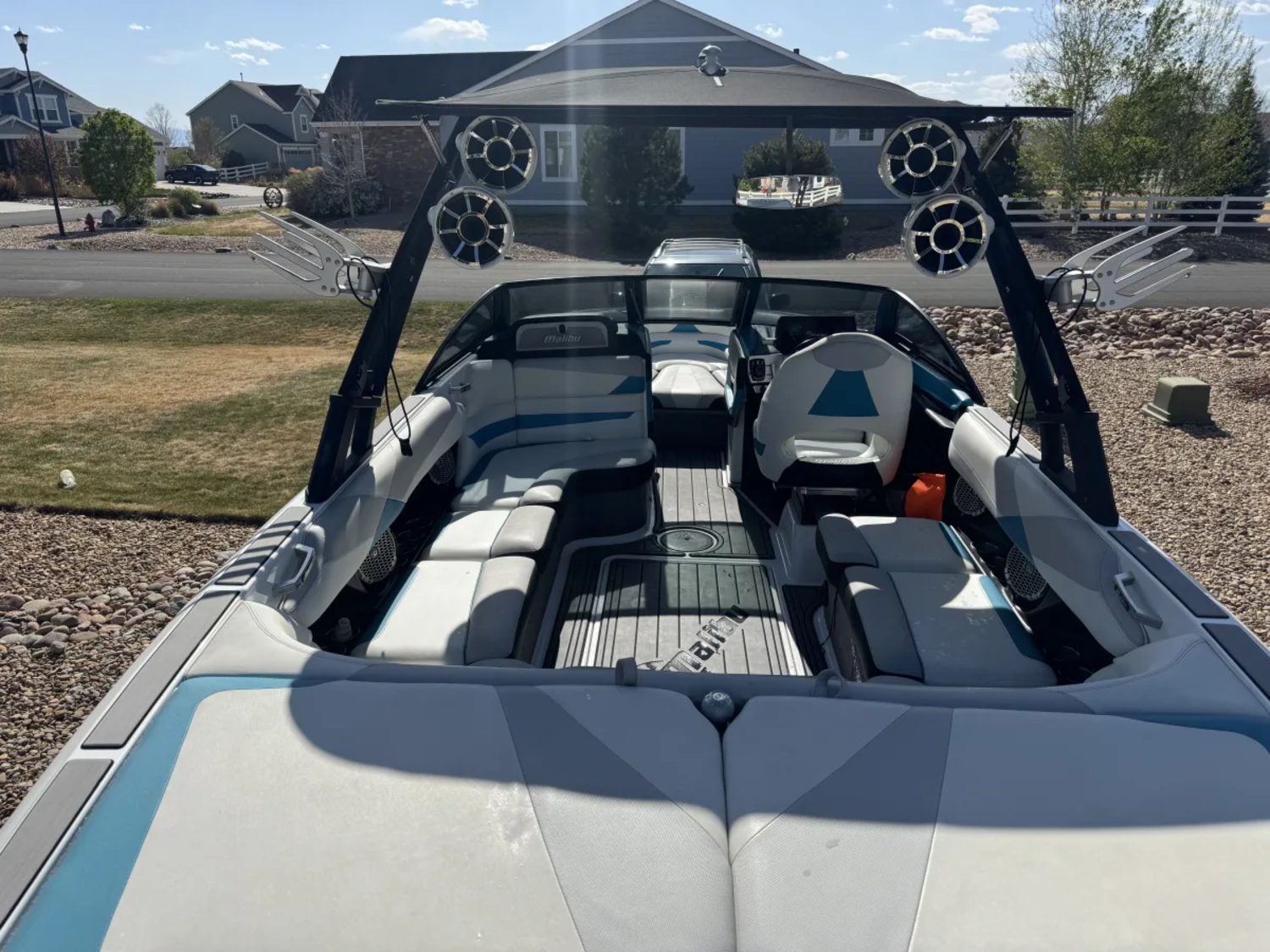 2016 Malibu Boats Wakesetter  23 LSV low hours 450 engine private seller