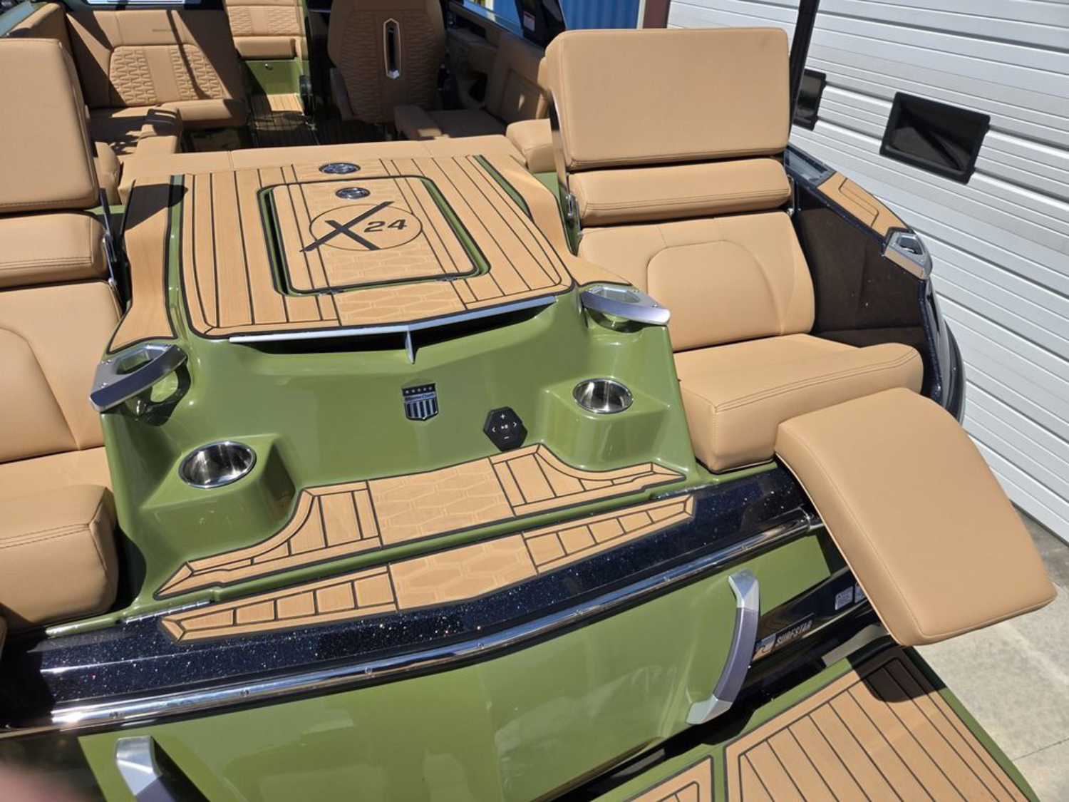 2025 Mastercraft X24