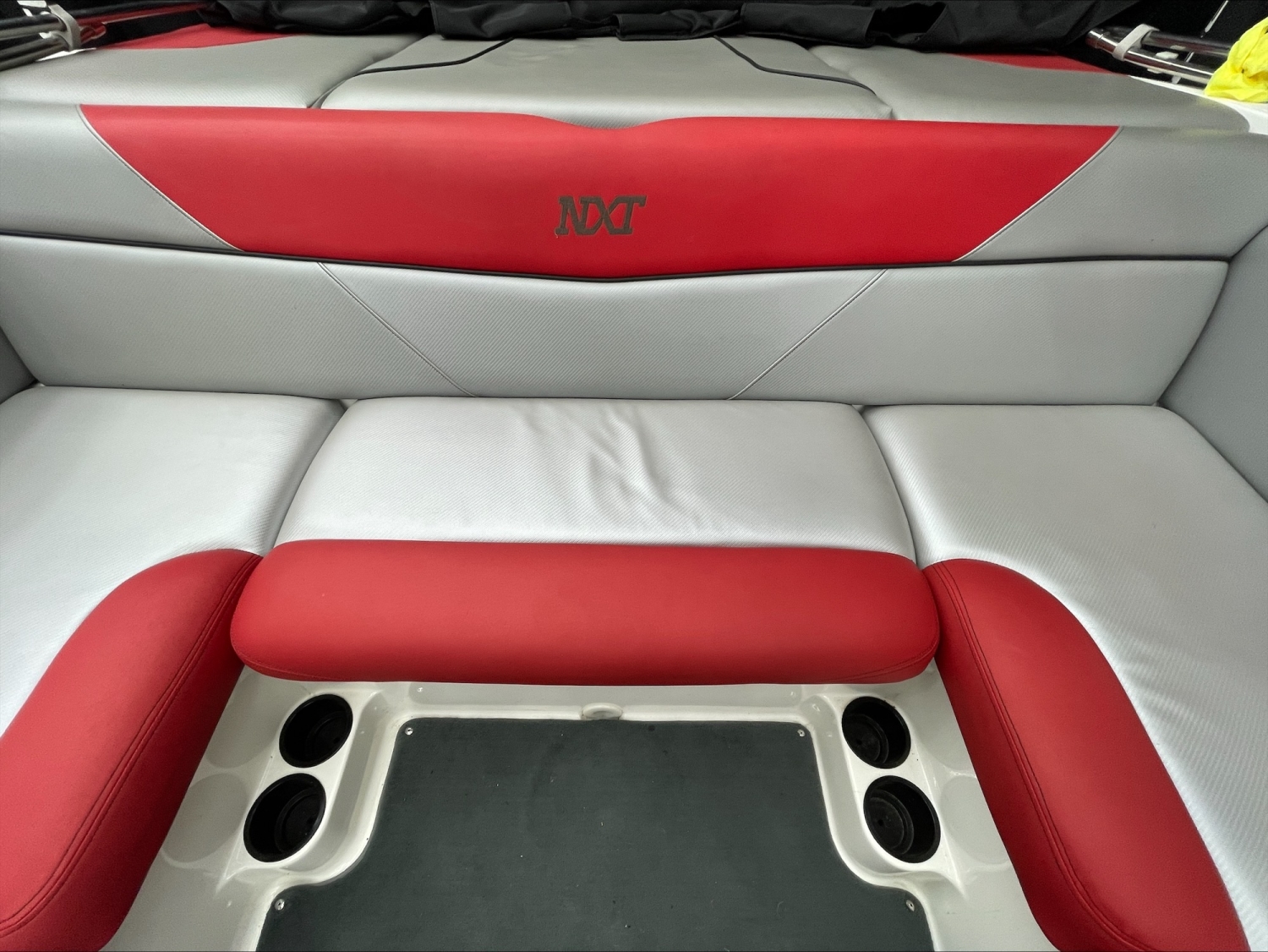 2016 MasterCraft NXT22