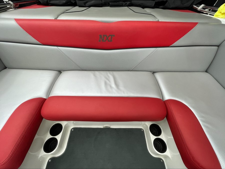 2016-mastercraft-nxt22-130036-image10