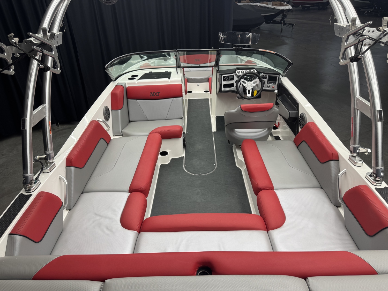 2016 MasterCraft NXT22
