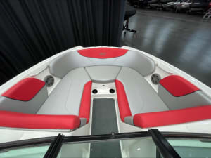 2016-mastercraft-nxt22-130036-image16
