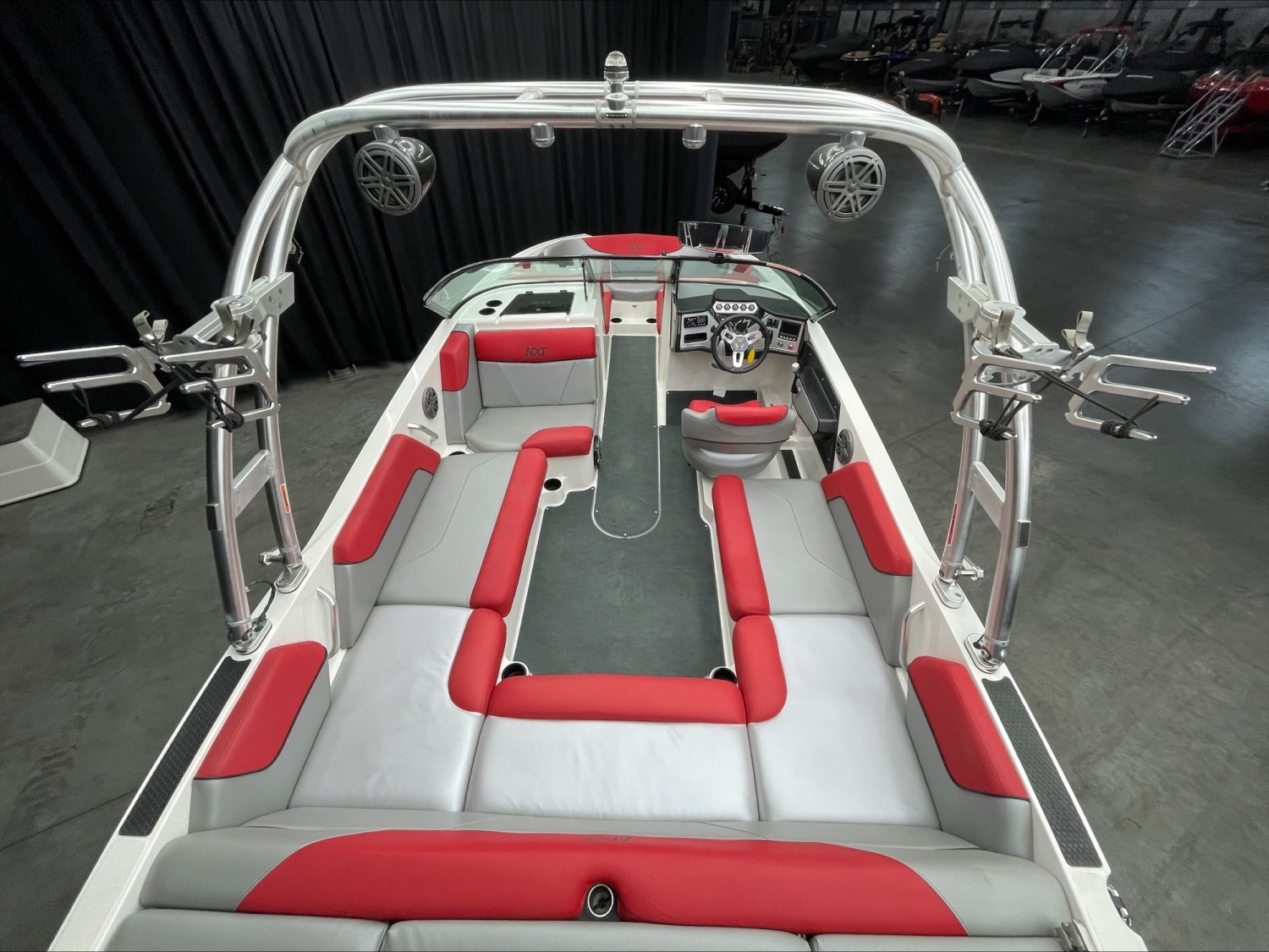 2016 MasterCraft NXT22