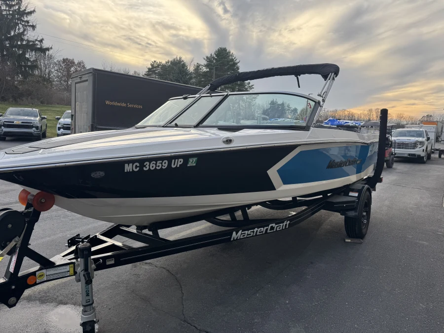 2021 Mastercraft Boats ProStar for sale in Fenton, Michigan