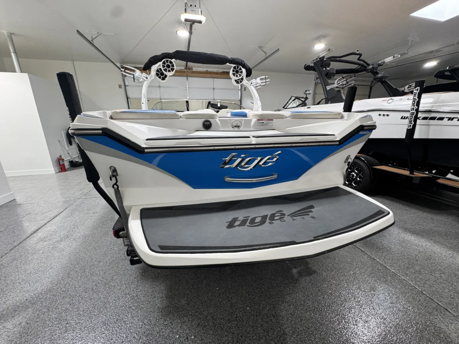 2013 Tige Z3 347 Hours Surf System Clean & Well Equipped