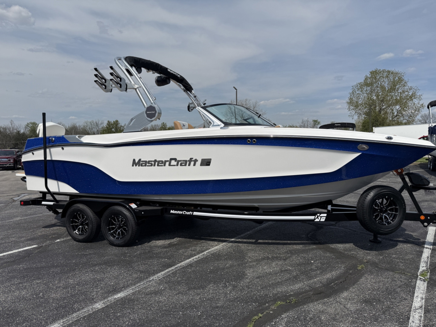 2026 Mastercraft XT24