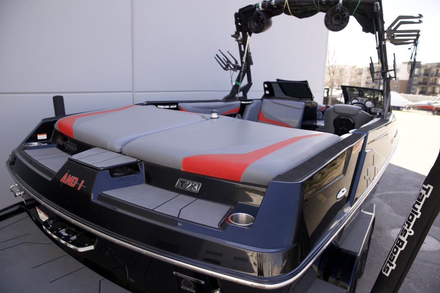 2019 Axis Wake Research T23