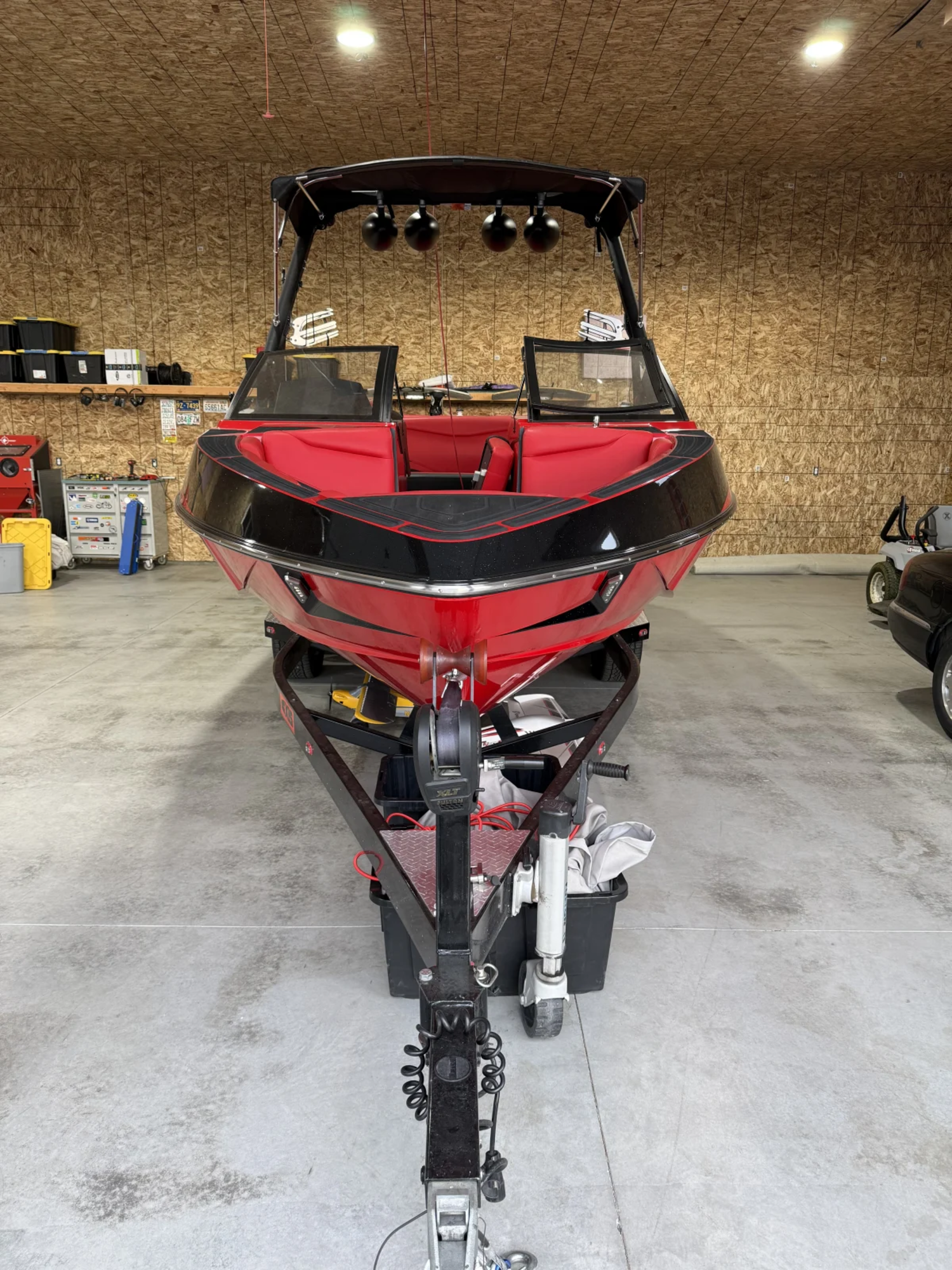 2019 Axis Boats T23