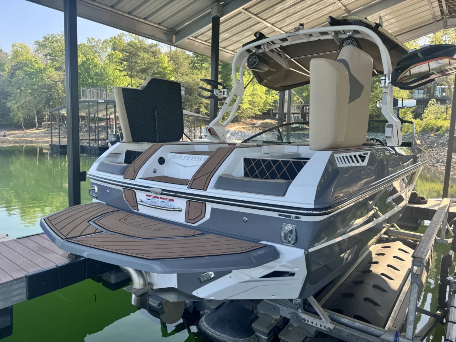 2019 Super Air Nautique GS20 - Immaculate Condition - One Owner - Fully Optioned