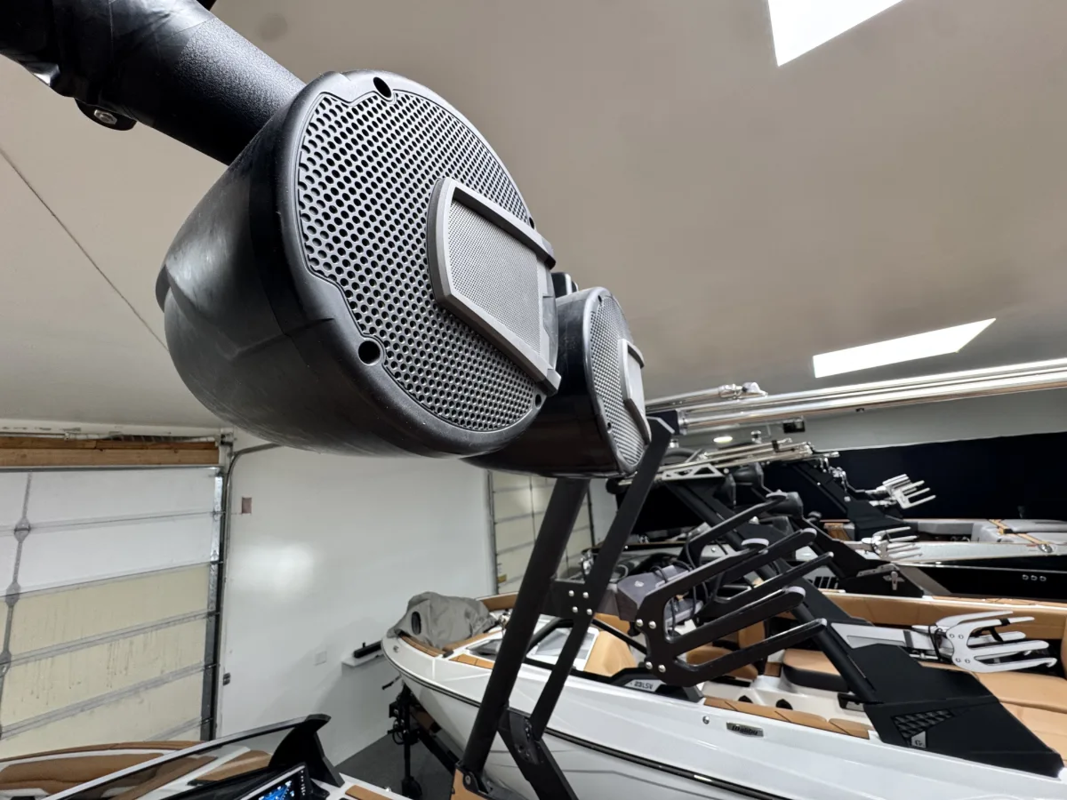 2024 Axis T235 M6  Loaded Clean Boat