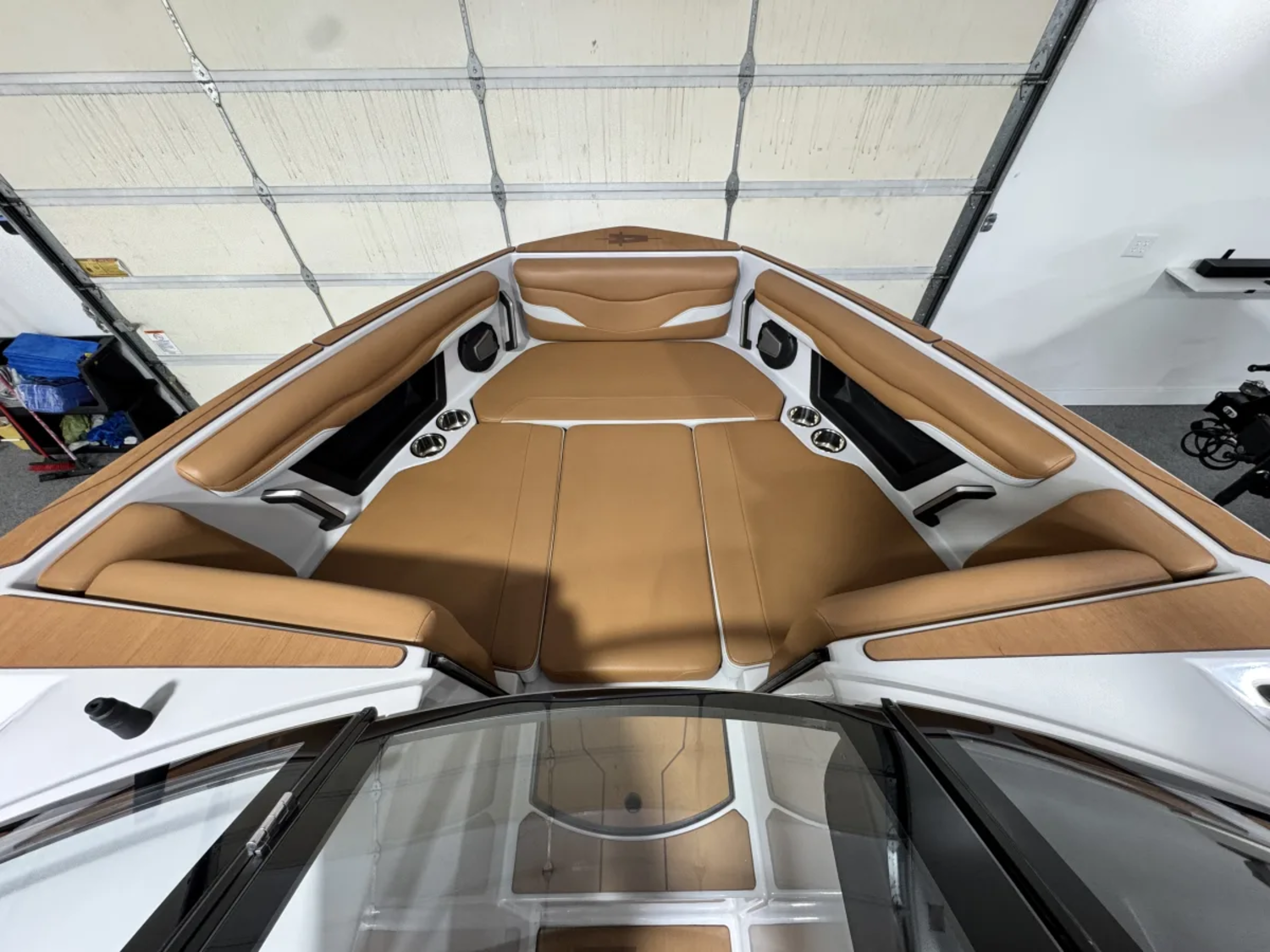 2024 Axis T235 M6  Loaded Clean Boat