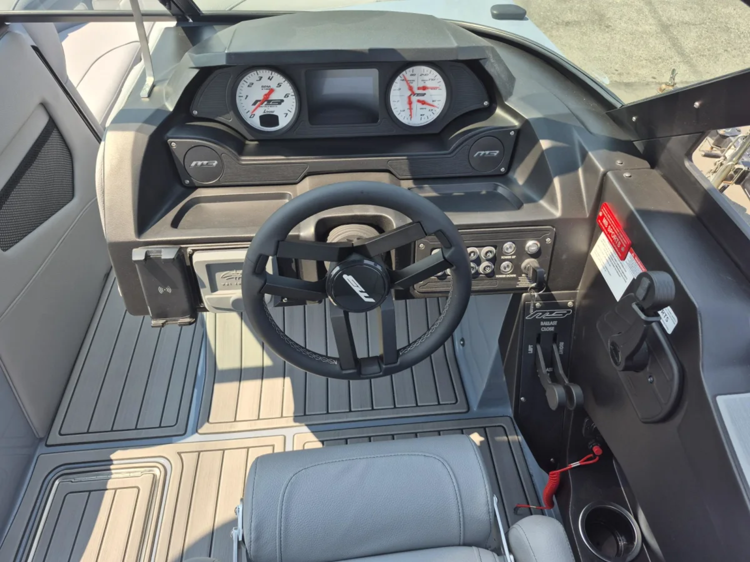 2027 MB Sports B52-23 Classic Limited