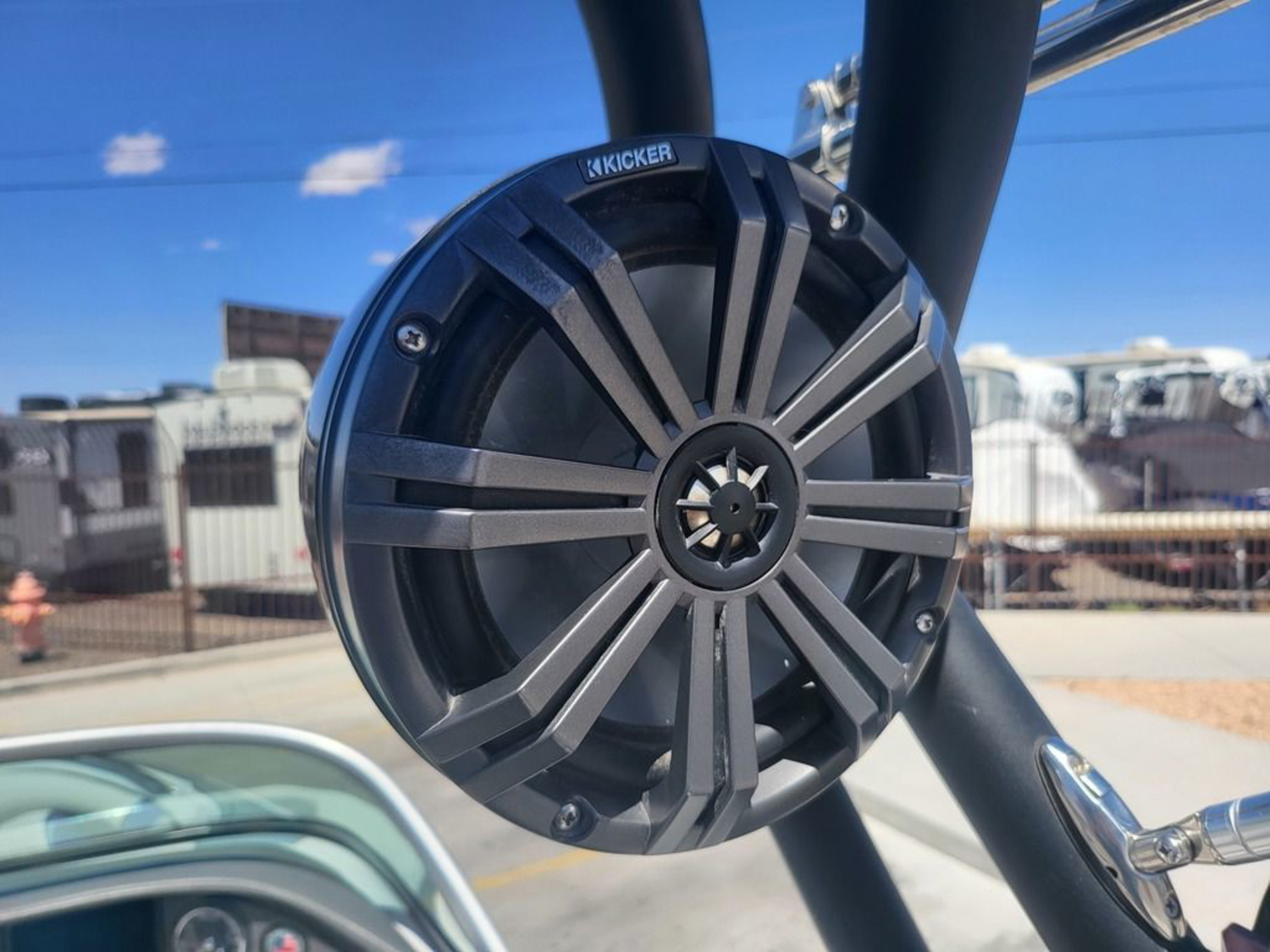 2023 Sanger Boats V215 S