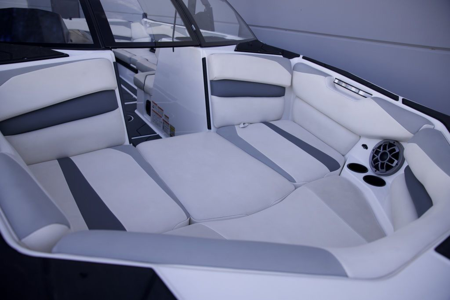 2020 Axis Wake Research A24