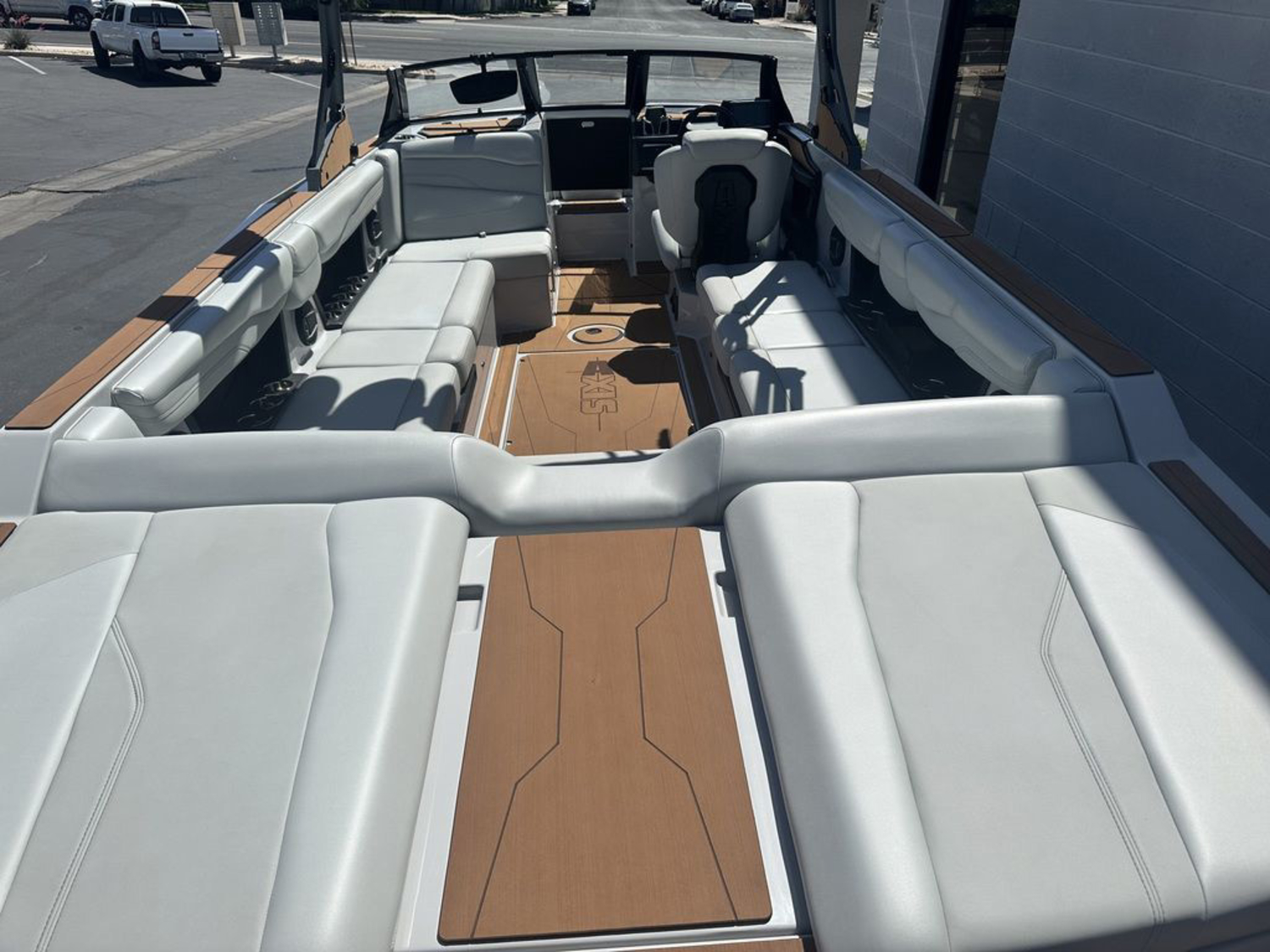 2024 Axis Wake Research T250