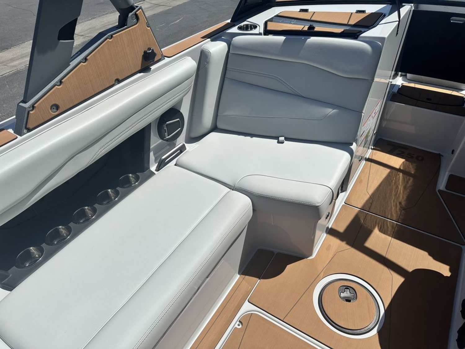 2024 Axis Wake Research T250