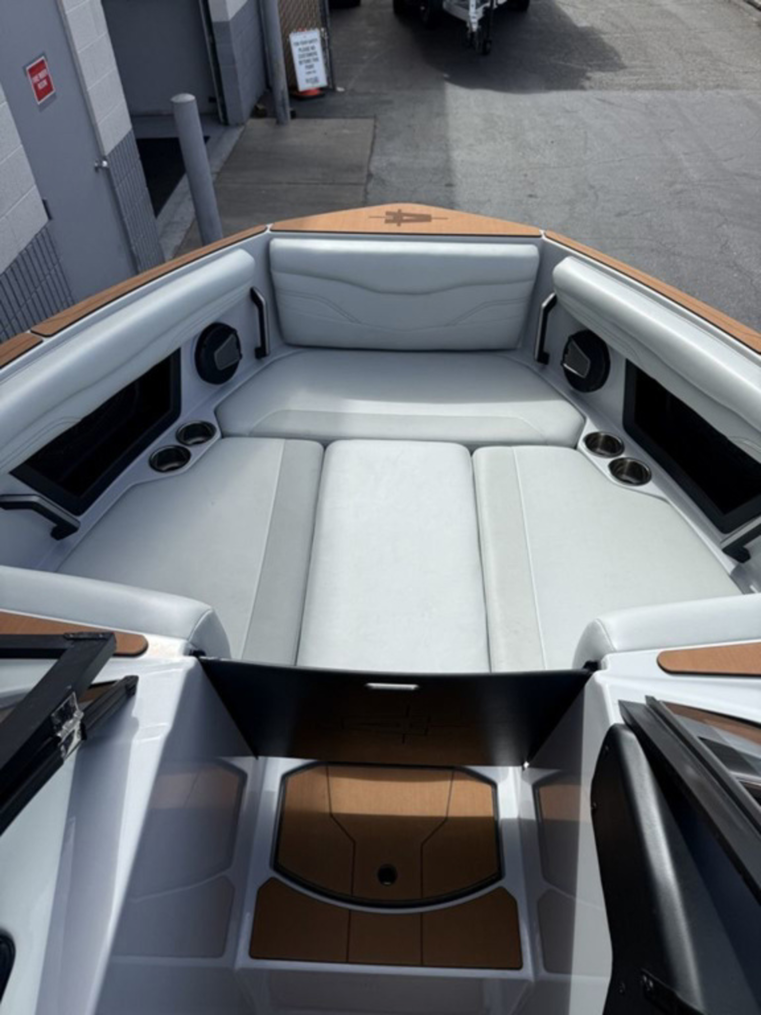 2024 Axis Wake Research T250