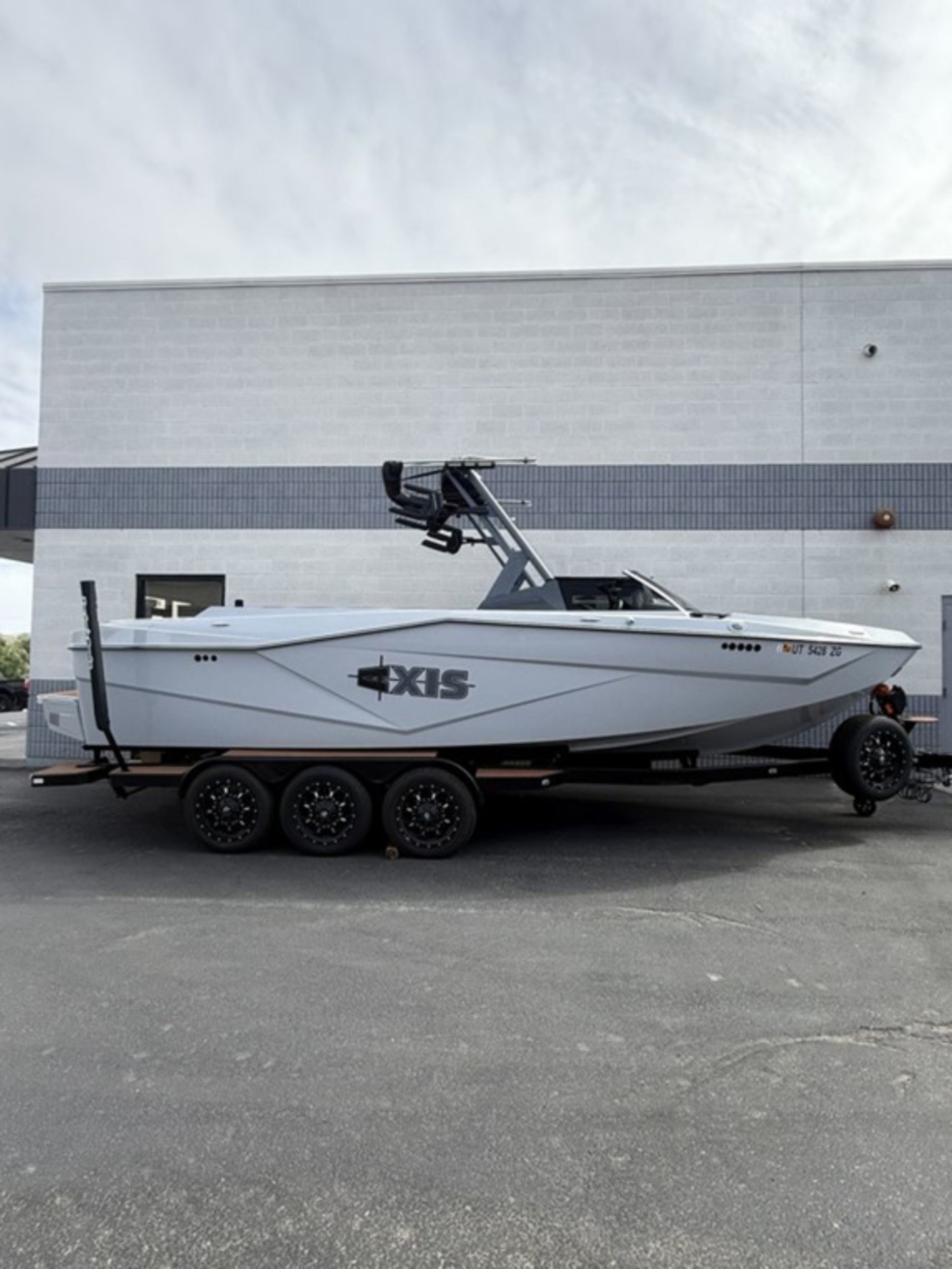 2024 Axis Wake Research T250